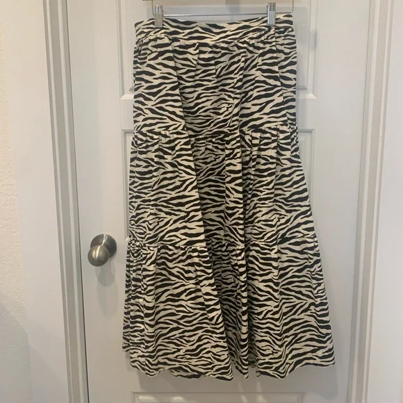 Nikki Chasin Zebra Skirt - Large - Picture 4 of 6